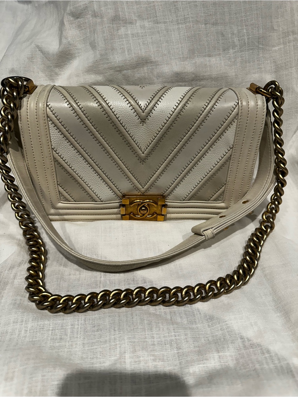 CHANEL White Chevron Quilted Boy Shoulder Bag with Gold Hardware